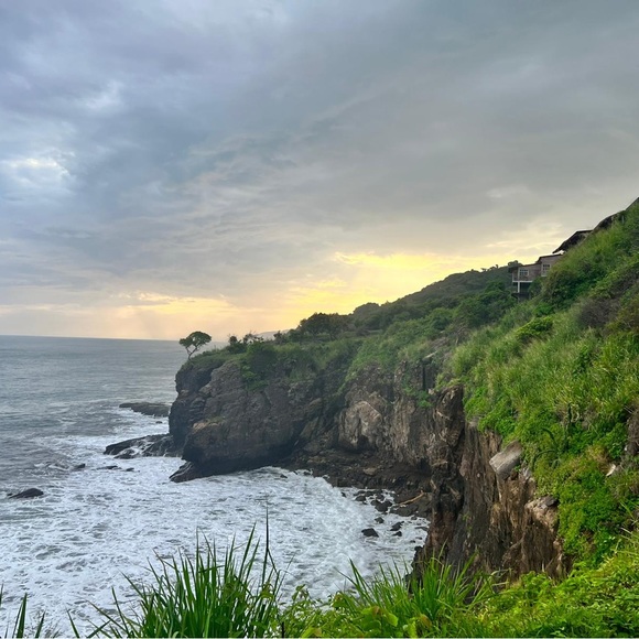 Meet your Posher, Melissa - Picture 1 of 1